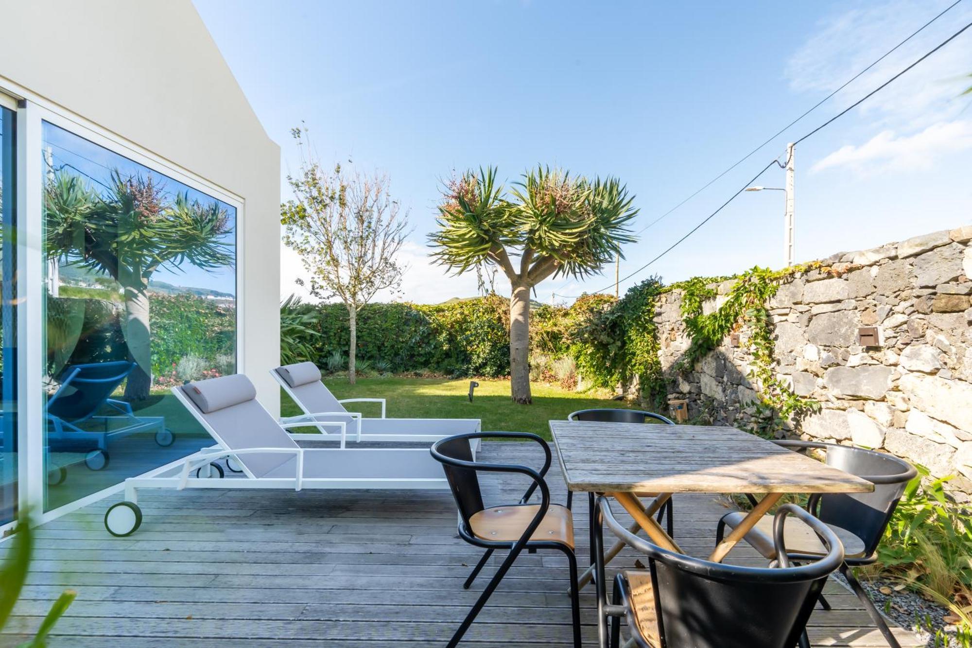 Sensi Azores Nature And Spa Ginetes Eksteriør bilde The garden of the house