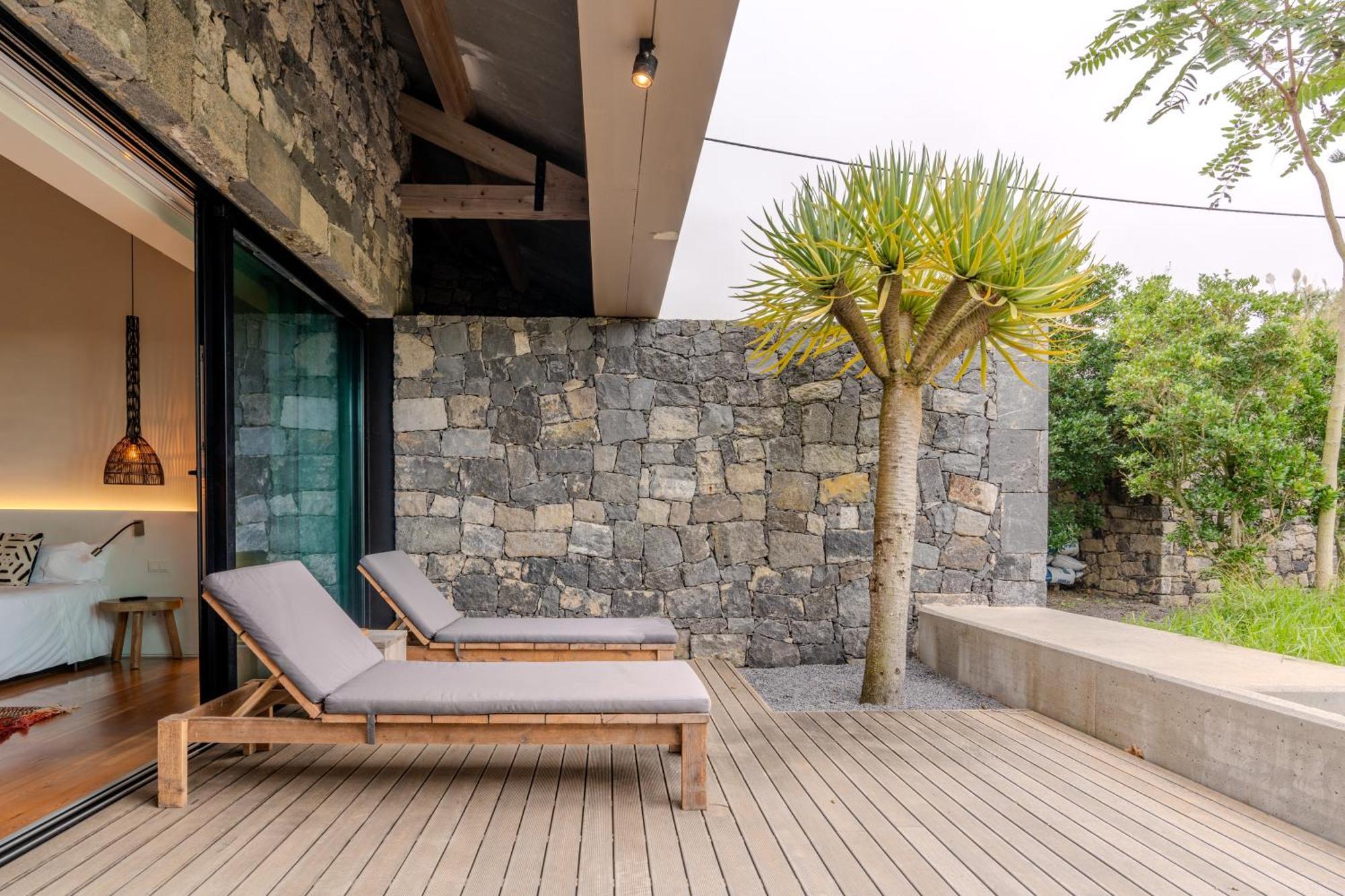 Sensi Azores Nature And Spa Ginetes Rom bilde The hotel's private beach