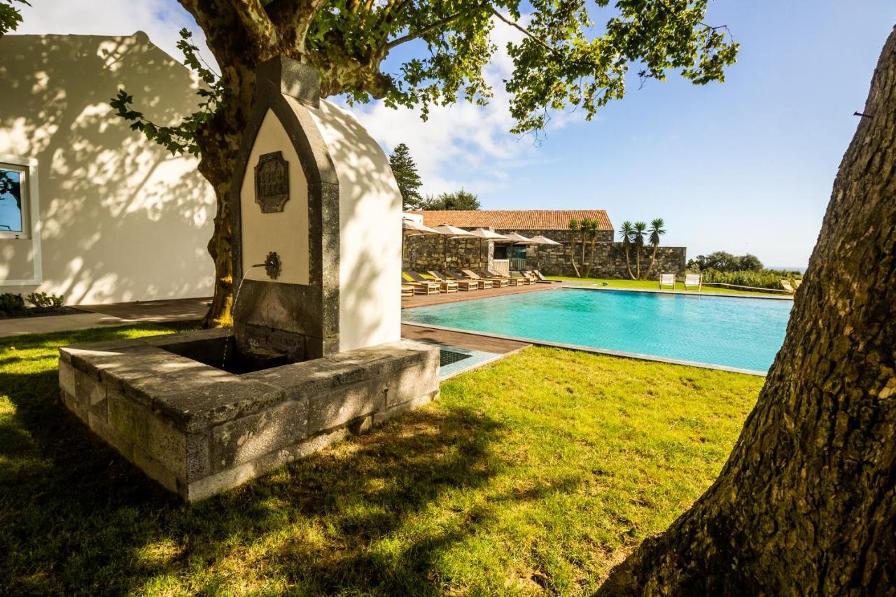 Sensi Azores Nature And Spa Ginetes Eksteriør bilde The swimming pool at the Quinta do Monte Carmo